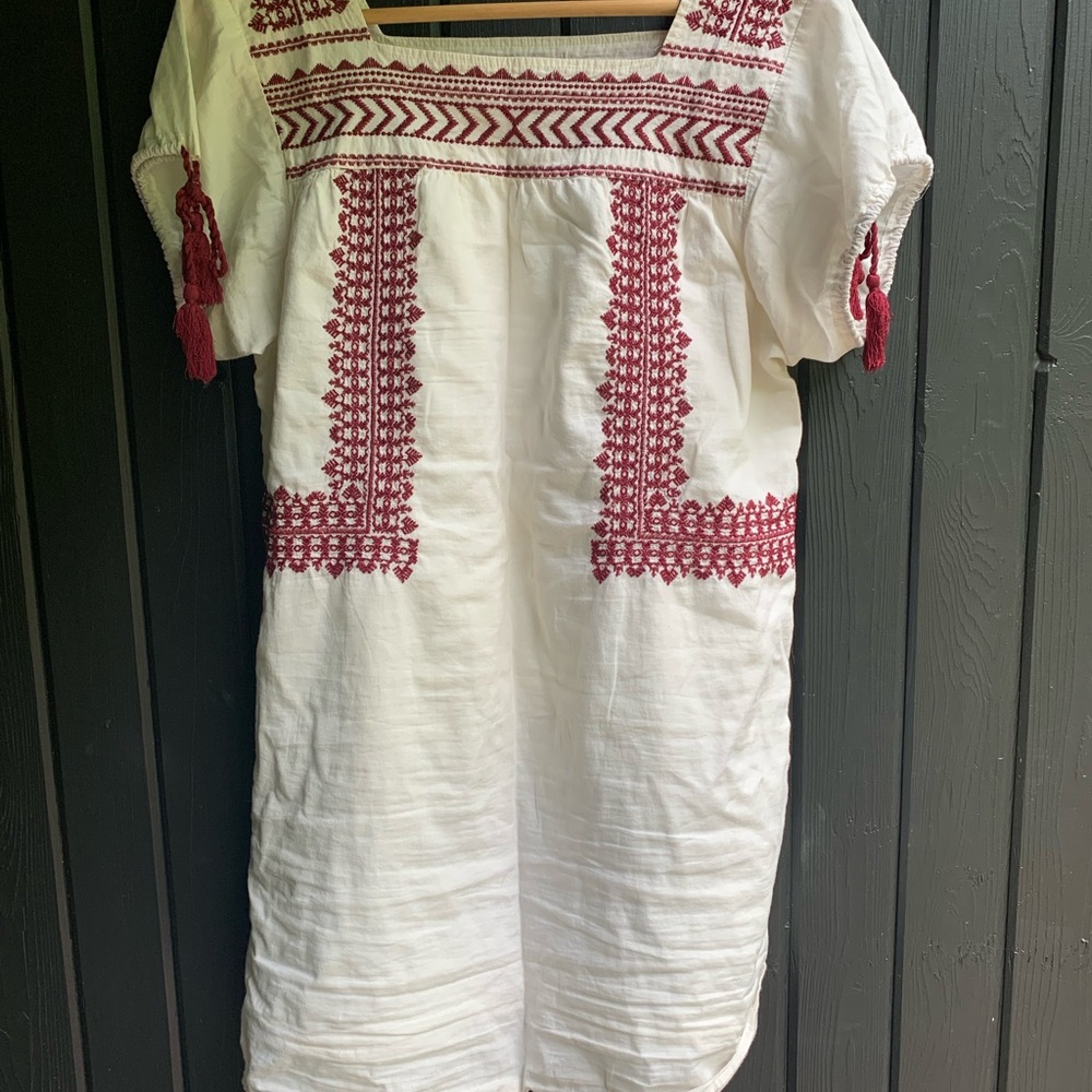 LOFT Cream Dress with Red Embroidered Detailing size XS
